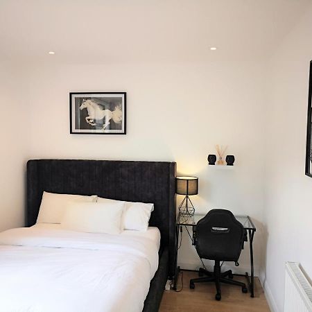 Clifton Court Hemel Apartment Hemel Hempstead Exterior photo